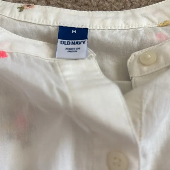 NWT Old Navy Floral Embroidered Peasant Blouse - Poetcore Romantic- size Medium - Picture 8 of 8